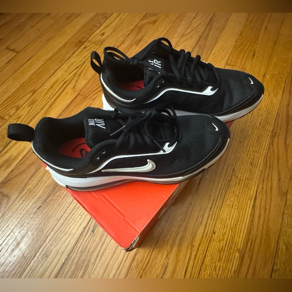 Nike Air Black and White Sneakers